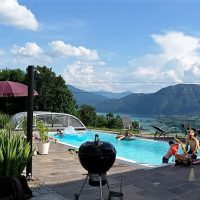 pool-familien-mondsee-ferienwohnungen